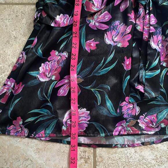 L'Academie The Mila Mini Dress in Multi - Picture 14 of 16